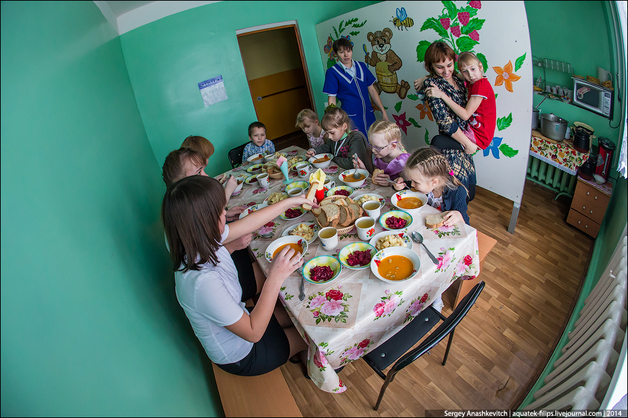 The caffeteria is pretty small. Girls and boys have their lunch seperately because the room can not...